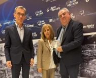 Η Περιφερειάρχης Κ. Μακεδονίας βράβευσε τον Γεδεών Βούλη για την διαδρομή του στην διοίκηση της Δ.Ε.Θ.