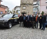 Ο Δήμος Νάουσας ενισχύει την επιχειρησιακή του ετοιμότητα με δύο νέα οχήματα εξοπλισμένα με αυτόνομο πυροσβεστικό σύστημα