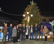 Άναψαν τα Χριστουγεννιάτικα Δέντρα σε Αγγελοχώρι  και Στενήμαχο