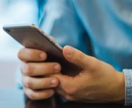 Πως οι απατεώνες βρίσκουν τα τηλέφωνα σας και στέλνουν ψεύτικα SMS για το Fuel Pass