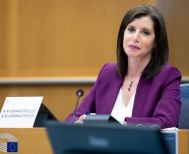 Ξεκίνησε η δίκη της Άννας Μισέλ Ασημακοπούλου για τη διαρροή email αποδήμων