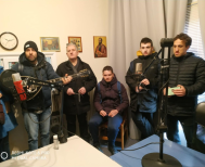 Χριστουγεννιάτικη εξόρμηση με κάλαντα και ευχές από τα παιδιά του Ε.Ε.Ε.ΕΚ. Βέροιας