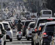 Σε πλήρη εφαρμογή πλέον ο νέος Κώδικας Οδικής Κυκλοφορίας για οχήματα, οδηγούς και συνοδηγούς -Αναλυτικά, τα «τσουχτερά» πρόστιμα για τις πιο συχνές παραβάσεις 