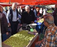 Επίσκεψη του Βουλευτή Βασίλη Κοτίδη στην λαϊκή της Αλεξάνδρειας Ημαθίας