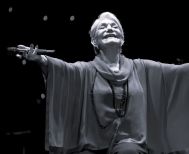 Πέθανε η μεγάλη Ελληνίδα τραγουδίστρια Μαρινέλλα σε ηλικία 87 ετών 