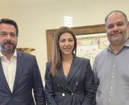 Για την ίδρυση Καλλιτεχνικού Σχολείου στην Νάουσα - Ενίσχυση των σχολικών υποδομών Μπαρτζώκας και Κουτσογιάννης στην Υπουργό Παιδείας.