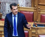 Δραστική μείωση  επιδομάτων σε αλλοδαπούς προανήγγειλε ο Πλεύρης