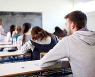Υπουργείο Παιδείας: Αλλάζει  το σύστημα προαγωγικών  και απολυτηρίων εξετάσεων -Ειδική εξεταστική τον Ιούνιο και δεύτερη ευκαιρία τον Σεπτέμβριο για μαθητές της Γ’ Λυκείου με γενικό μέσο όρο μικρότερο του 10