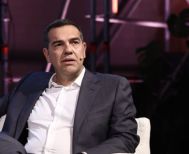 Ετοιμάζεται με φόρα ο Τσίπρας για βιβλιοπαρουσίαση και περιοδείες