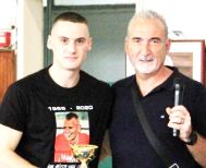 Το τρόπαιο του Δημήτρη Γκίμα στα χέρια του Φιλίππου Βέροιας!