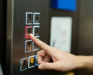 Μαζί με το Φθινόπωρο έρχεται και η ώρα των ασανσέρ, για όλες τις πολυκατοικίες