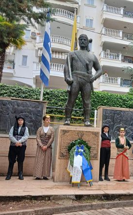 Πραγματοποιήθηκε το μνημόσυνο υπέρ αναπαύσεως των ψυχών των αδικοχαμένων  προγόνων μας, στον ιερό ναό Αγίας Παρασκευής  από την Εύξεινο Λέσχη ΒέροιαςΒεροίας.    