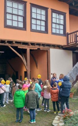 Το Αρχοντικό Σαράφογλου επισκέφθηκε η Γ’ τάξη του 7ου Δημοτικού σχολείου Βέροιας 