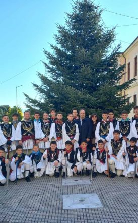 Και φέτος το Λύκειο των Ελληνίδων Βέροιας αναβίωσε το έθιμο των Ρογκατσιων