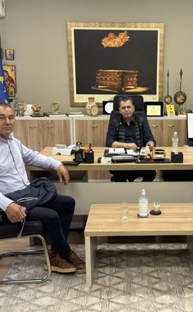 Συνάντηση του Αγροτικού Συλλόγου Γεωργών Βέροιας με τον  αντιπεριφερειάρχη και δήμαρχο Βέροιας για τα παραμορφωμένα ροδάκινα  