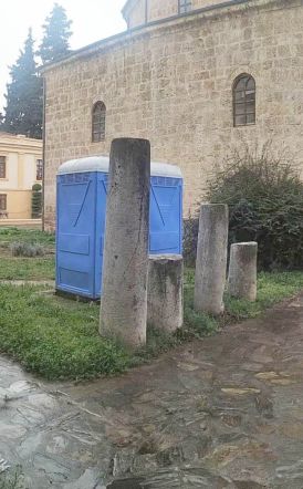 Και πάλι σκοτάδια στο πάρκο του Μεντρεσέ Τζαμιού;