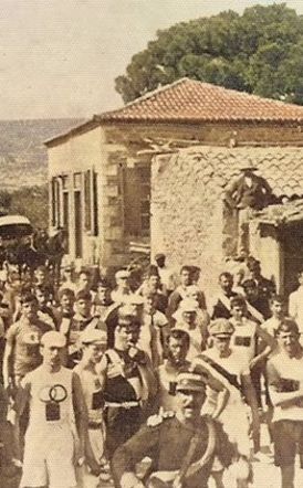 ΜεΜιαΜατια «Η εκκίνησις των δρομέων εκ Μαραθώνος»