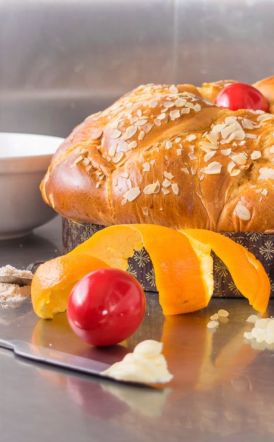 Πριν το Πάσχα με παραδοσιακό τσουρέκι και μετά, με συγκέντρωση διαμαρτυρίας στο Υπουργείο Οικονομικών, οι αρτοποιοί