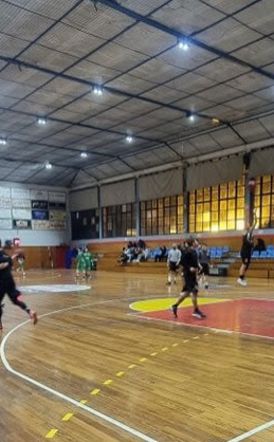 Με σημαντικές απουσίες και μέτρια εμφάνιση την ήττα γνώρισαν οι Αετοί Βέροιας από τον Βατανιακό στην Κατερίνη 