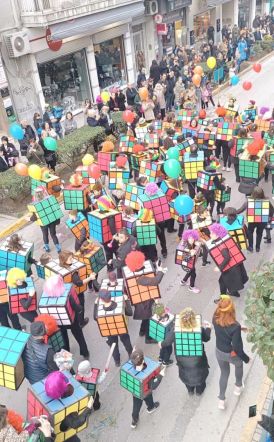 Το Καρναβάλι επέστρεψε στη Βέροια μετά από 35 χρόνια και «έσκισε»!