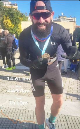 Ο Mr Breakfast του ΑΚΟΥ 99.6, Χρήστος Ασλανίδης, τερμάτισε με τα παιδιά του στον 12ο Φιλίππειο Δρόμο