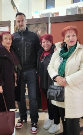 ΒΡΑΔΙΑ ΘΕΑΤΡΟΥ ΓΙΑ ΤΟ ΚΑΠΗ ΝΑΟΥΣΗΣ