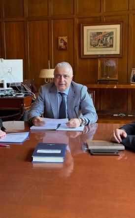 Τα ζητήματα του χώρου της αγοράς βάμβακος συζήτησε ο Λάζαρος Τσαβδαρίδης με το Προεδρείο της Πανελλήνιας Ένωσης Εκκοκκιστών και Εξαγωγέων του κλάδου