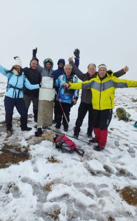 Κυριακή 25 Ιανουαρίου 2026 ΚΟΠΗ ΒΑΣΙΛΟΠΙΤΑΣ Κορυφή Ασούρμπασι 1.890μέτρα με τους Ορειβάτες Βέροιας