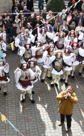 Ξεκίνησε στη Νάουσα  το μοναδικό δρώμενο «Γενίτσαροι και Μπούλες»