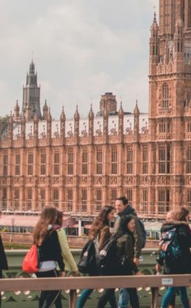 Η Βρετανία επιστρέφει στο Erasmus από το 2027