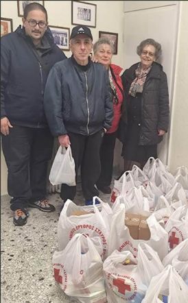 Δέματα Αγάπης  από το  Περιφερειακό  Τμήμα του  Ελληνικού  Ερυθρού Σταυρού Βέροιας