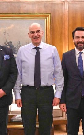 Μπαρτζώκας και Επιμελητήριο  Ημαθίας ενώνουν δυνάμεις για τη  δημιουργία Εμπορευματικού  Αεροδρομίου στην Αλεξάνδρεια 