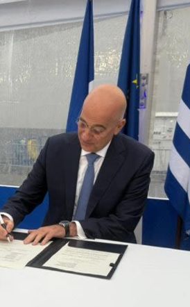 Παραδόθηκε η φρεγάτα Κίμων - «Με τις τέσσερις Belharra ο Ελληνισμός έχει το ισχυρότερο Πολεμικό Ναυτικό της Ιστορίας του» είπε ο Δένδιας