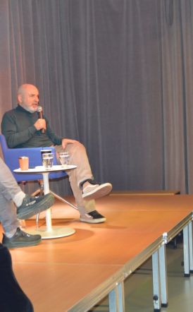 Το βιβλίο του Στράτου Τζίτζη «Έχω κάτι να πω – Στοιχεία για μια θεωρία της συμπλήρωσης», παρουσιάστηκε στη Δημόσια Βιβλιοθήκη Βέροιας