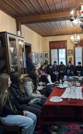 Επίσκεψη της Γ1 τάξης του 6ου Γυμνασίου Βέροιας στον Σύλλογο Βλάχων