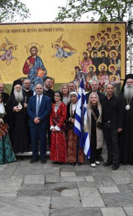  Με λαμπρότητα ο Μέγας Πολυαρχιερατικός Πανηγυρικός Εσπερινός και η πάνδημη λιτανεία των Αγίων Ναουσαίων Νεομαρτύρων