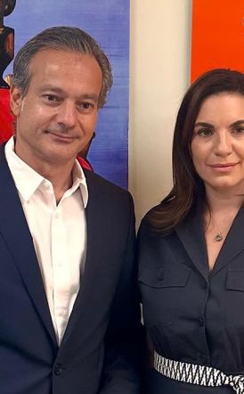 Συνάντηση της Υπουργού Τουρισμού με τον Πρόεδρο της ΕΣΕΕ για την ανάδειξη της αγοραστικής εμπειρίας στην Ελλάδα
