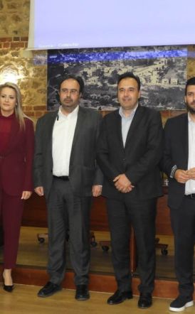 Παρουσιάστηκε το Kids Wallet στη Βέροια Εργαλεία γονικού ελέγχου αλλά και όρια στα παιδιά, για την ασφάλειά τους, στον απέραντο και άγνωστο ψηφιακό κόσμο -Ομιλίες από τον υπουργό Δ. Παπαστεργίου, την Κωνσταντία Δημογλίδου της ΕΛΑΣ, τον δικηγόρο Θεόφιλο Πα