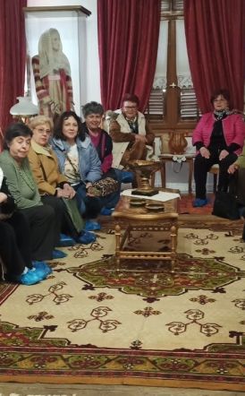Τα ΚΑΠΗ Βέροιας επισκέφτηκαν  το «Σπίτι του Μικρασιάτη»