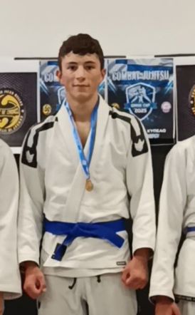 Ο Χριστοφορίδης Διαμαντής του Α.Π.Σ. Ρωμιός,  κατέκτησε την 1η θέση στο Πανελλήνιο Κύπελλο Combat Ju-Jitsu 2025 στη Θεσσαλονίκη