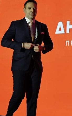 Άλλαξε όνομα το κόμμα Κασσελάκη