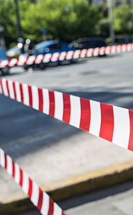 Δήμος Νάουσας: Διακοπή κυκλοφορίας στην οδό  Παύλου Μελά, λόγω κινδύνου  κατάρρευσης κτιρίου