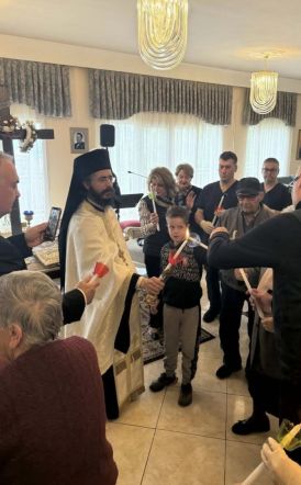 Από το Πένθος στο Φως: Μεγάλη Παρασκευή & Ανάσταση στο Γηροκομείο Βέροιας