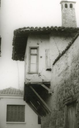 ΜεΜιαΜατια Σπίτια που μέχρι αρχές της δεκαετίας του ‘80 άντεχαν στο χρόνο