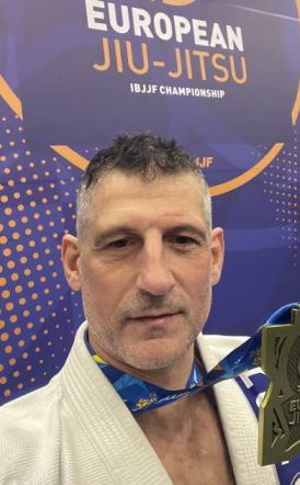 Την 3η θέση στο Πανευρωπαϊκό Πρωτάθλημα Gi της παγκόσμιας ομοσπονδίας IBJJF κατέκτησε ο ΣΤΕΛΙΟΣ ΠΑΠΑΓΙΑΝΝΗΣ στη Λισαβόνα Πορτογαλία στις 19/01/2026
