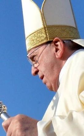 Απεβίωσε ο πάπας Φραγκίσκος σε ηλικία 88 ετών