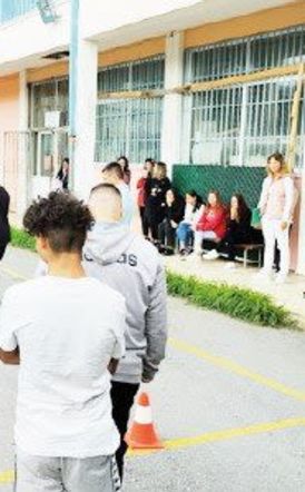 Μαθητές του 1ου ΕΠΑΛ Βέροιας ενημερώθηκαν από την Τροχαία, για τα ατυχήματα