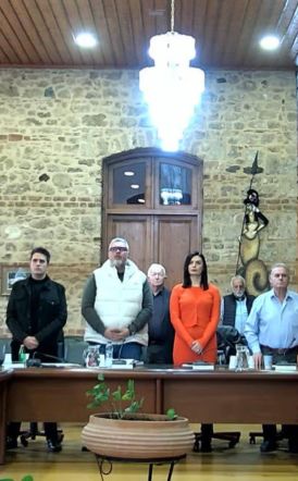 Σιγή ενός λεπτού για την απώλεια του Γ. Ξ. Τροχόπουλου