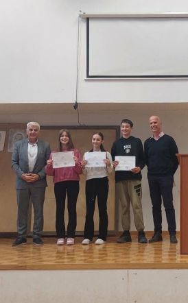 Διακρίσεις μαθητών/τριών  Γυμνασίων Ημαθίας στους Αγώνες Aυθορμήτου Λόγου 