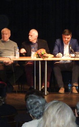 Παρουσιάστηκε η έκδοση προχθές στη Στέγη 58 συνεντεύξεις -μικρά πορτρέτα πολιτών της Ημαθίας, με την φιλολογική και δημοσιογραφική ματιά της Δήμητρας Σμυρνή